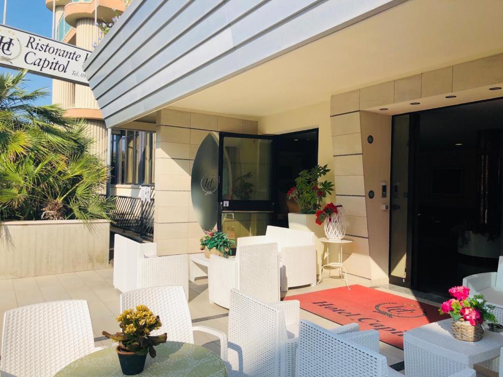 Hotel Capitol San Mauro Mare Екстер'єр фото