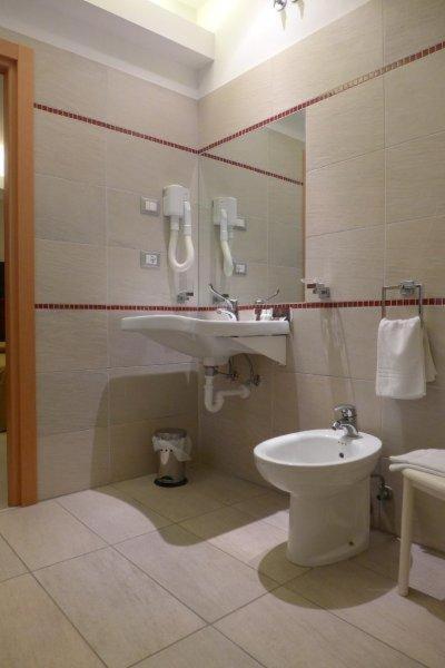 Hotel Capitol San Mauro Mare Номер фото